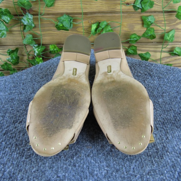 Louise et Cie Women's  Pump Beige Patent Leather Pump 6 Medium‎ Gently Used 2025 - Picture 7 of 7